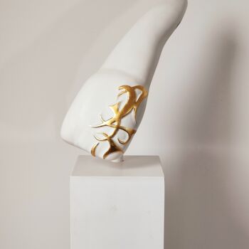 Skulptur mit dem Titel "New Style" von Hans Josef Fischbach, Original-Kunstwerk, Polymer Ton