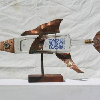 Scultura intitolato "bottel fish tahitia…" da Hansjorg Stubler, Opera d'arte originale