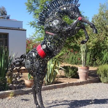 Scultura intitolato "Sculpture Cheval ca…" da Hassan Laamirat, Opera d'arte originale, Metalli