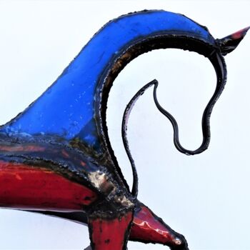 Scultura intitolato "Demi cheval en méta…" da Hassan Laamirat, Opera d'arte originale, Metalli