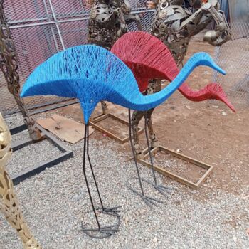 Sculpture titled "Flamant bleu en mét…" by Hassan Laamirat, Original Artwork, Metals