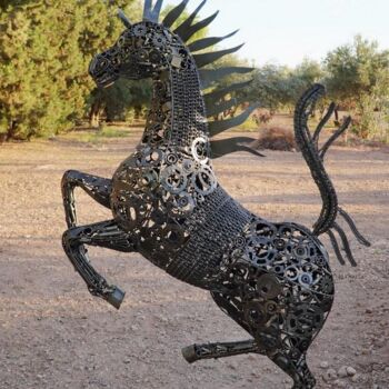 Sculpture intitulée "PETIT CHEVAL FERRAR…" par Hassan Laamirat, Œuvre d'art originale, Métaux