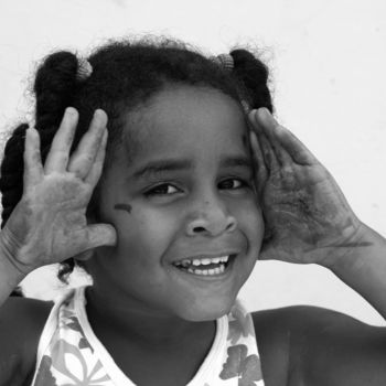 Fotografia intitulada "Orphanage Brazil" por Heart Art Rebecca, Obras de arte originais