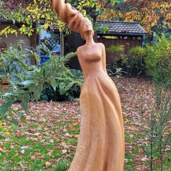 Sculpture intitulée "Tanz der Eleganz" par Heike Lüders, Œuvre d'art originale, Bois