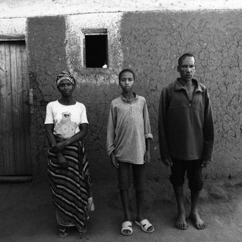 Fotografía titulada "Village near Butare…" por Heinz Baade, Obra de arte original