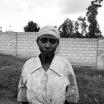 Fotografie mit dem Titel "A worker-woman in B…" von Heinz Baade, Original-Kunstwerk