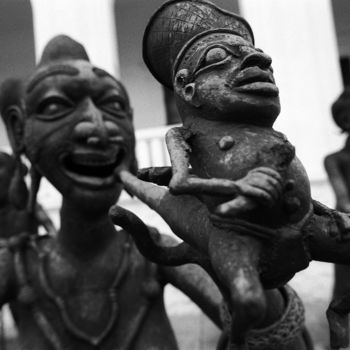 Fotografie mit dem Titel "Yaounde, Cameroon 2…" von Heinz Baade, Original-Kunstwerk