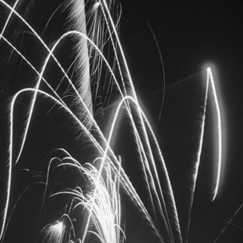 Photographie intitulée "Fireworks, Sylveste…" par Heinz Baade, Œuvre d'art originale