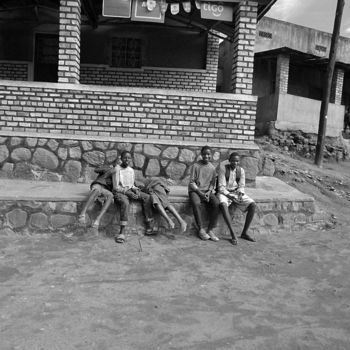 Fotografia intitolato "Rwanda, 2017" da Heinz Baade, Opera d'arte originale, fotografia a pellicola