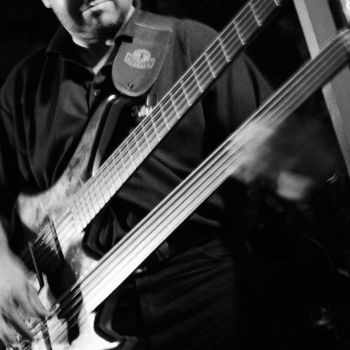 Fotografia zatytułowany „Bass player - Germa…” autorstwa Heinz Baade, Oryginalna praca