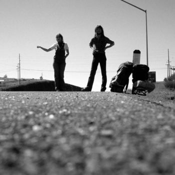 Fotografie mit dem Titel "Hitchhiking in USA…" von Heinz Baade, Original-Kunstwerk