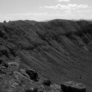 Fotografia intitolato "Barringer Crater -…" da Heinz Baade, Opera d'arte originale