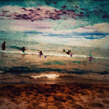 Photography titled "On the beach 2" by Helena Pellicer Ortiz, Original Artwork, Digital Photography