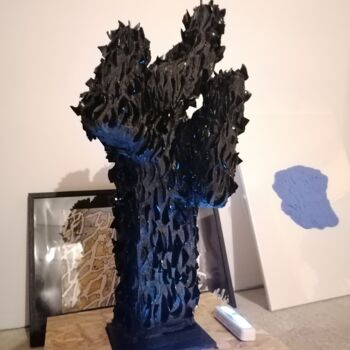 Sculpture intitulée "Black male Cactus" par Hélène Battaini, Œuvre d'art originale, Verre