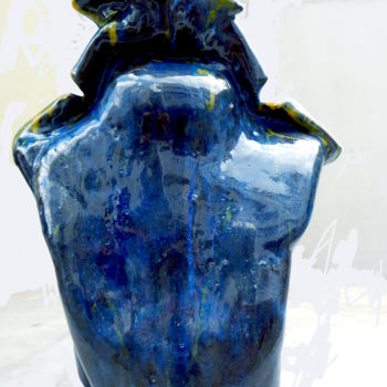 Skulptur mit dem Titel "j'arrive" von Hélène Picardi, Original-Kunstwerk, Keramik