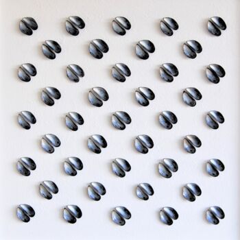 Painting titled "Flying mussels - ob…" by Henk Broeke, Original Artwork, Acrylic Mounted on Wood Panel