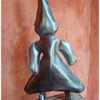 Sculpture titled "N°6 - Le mage" by Henri Iglesis, Original Artwork, Metals
