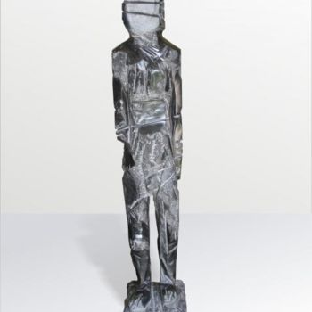 Sculpture intitulée "soldat anonyme vict…" par Ohe, Œuvre d'art originale, Pierre