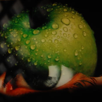 Photography titled "an apple a day" by Alessandro De Villas, Original Artwork