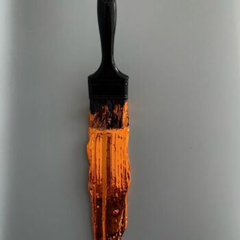 Sculpture intitulée "Orange Brush" par Santicri, Œuvre d'art originale, Résine Monté sur Autre panneau rigide