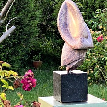 Скульптура под названием "no name" - Hubertine Langemeijer, Подлинное произведение искусства, Камень
