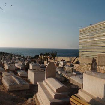 Fotografia intitolato "Jaffa graveyard" da Igal Stulbach, Opera d'arte originale, Fotografia digitale