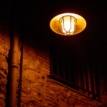 Fotografie getiteld "Il lampione" door Ilesh, Origineel Kunstwerk, Digitale fotografie