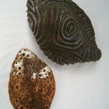 Sculpture titled "Meteorites" by Ilona Šauša, Original Artwork, Ceramics