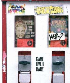 Fotografia intitulada "GAME OVER BABY" por Stefan Neubauer, Obras de arte originais, Fotografia Não Manipulada