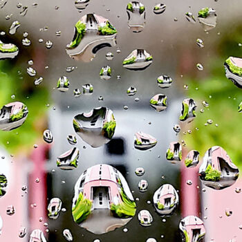 Photography titled "Pink house Raindrops" by Ingrid Blaurock, Original Artwork, Digital Photography