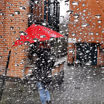 Fotografie mit dem Titel "Red Umbrella under…" von Ingrid Blaurock, Original-Kunstwerk, Digitale Fotografie