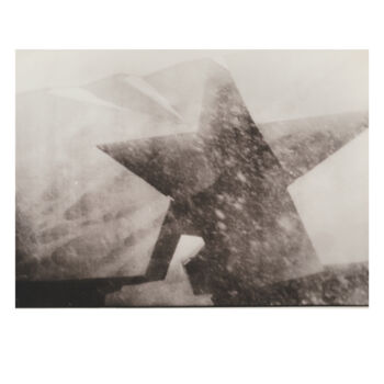 Fotografía titulada "Snowstorm in the Br…" por Ira Kolominova, Obra de arte original, Fotografía analógica