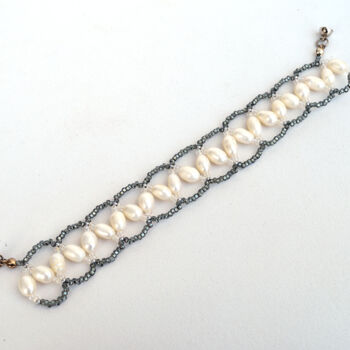 Design intitulée "Zigzag pearl bracel…" par Irena Zelickman, Œuvre d'art originale, Bijoux