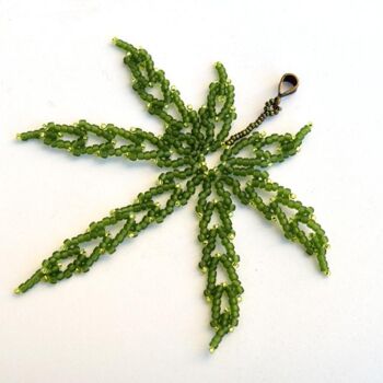 제목이 "Pot leaf pendant"인 디자인 Irena Zelickman로, 원작, 보석류