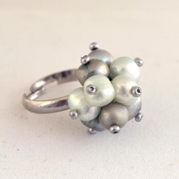 제목이 "Cluster pearl ring"인 디자인 Irena Zelickman로, 원작, 보석류