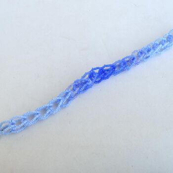 Design intitulée "Blue beaded chainma…" par Irena Zelickman, Œuvre d'art originale, Bijoux