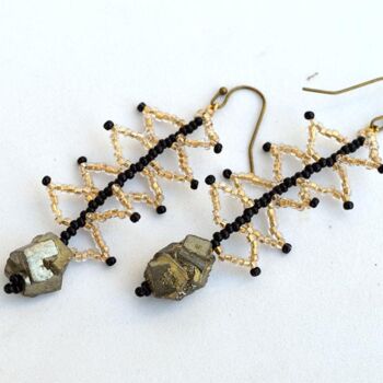 Design getiteld "Thorny earrings wit…" door Irena Zelickman, Origineel Kunstwerk, Juwelen