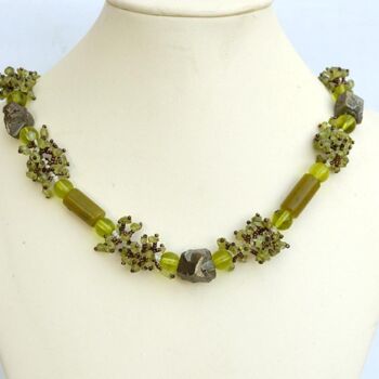 Design getiteld "Moss and rock neckl…" door Irena Zelickman, Origineel Kunstwerk, Juwelen