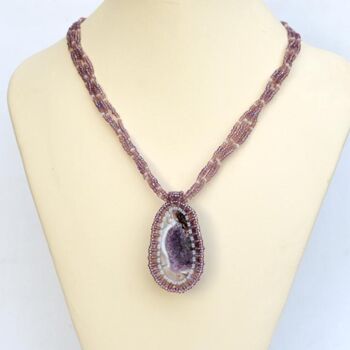 Design mit dem Titel "Druzy necklace with…" von Irena Zelickman, Original-Kunstwerk, Schmuck