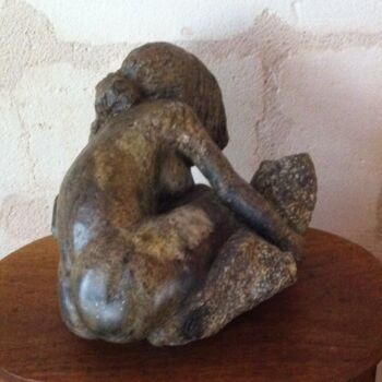 Sculpture titled "La Source" by Isabelle Berté (ib), Original Artwork, Stone