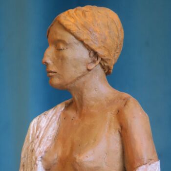 Sculptuur getiteld "Nu au drapé" door Isabelle Haas, Origineel Kunstwerk, Terra cotta