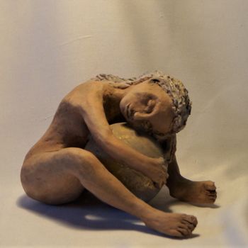 Sculpture titled "Protection" by Isabelle Zwang, Original Artwork, Ceramics