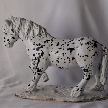 Sculpture titled "cheval de trait" by Isabelle Zwang, Original Artwork, Ceramics