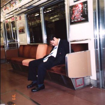 Fotografie getiteld "Yamanote Sleeper 2" door Isabelle Deflandre, Origineel Kunstwerk