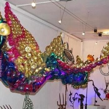 Sculpture titled "Dragon des mers" by Isa Digue, Original Artwork, Plastic