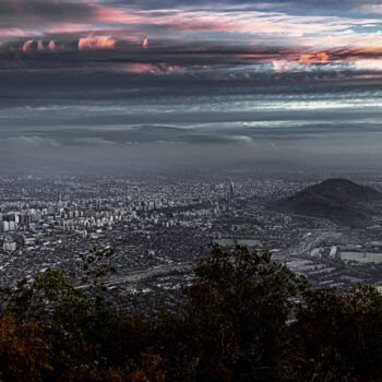 Фотография под названием "Закат над Сантьяго" - Iuliia Zalnova, Подлинное произведение искусства, Цифровая фотография