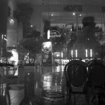 Фотография под названием "Cafe at Hanover in…" - Iva Geo, Подлинное произведение искусства, Пленочная фотография