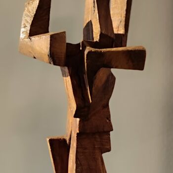 Скульптура под названием "UOMO CON CARICO" - Ivan Fabani, Подлинное произведение искусства, Дерево