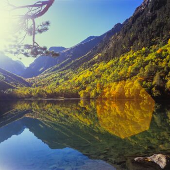 Фотография под названием "Lake in the mountai…" - Ivan Ponomarevsky, Подлинное произведение искусства, Пленочная фотография