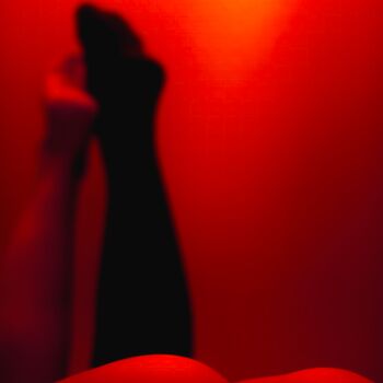 Fotografía titulada "Red room 2/3" por Ivan Ponomarevsky, Obra de arte original, Fotografía digital